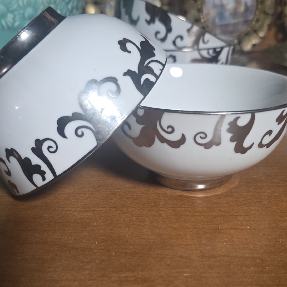 Ciroa Luxe White and Silver Porcelain Bowl, 4 Total .